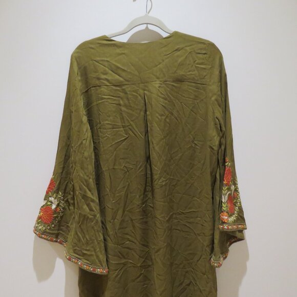 RITU KUMAR AARKE Afnan Festive Floral Embroidered Kaftan Maxi Dress Size M NWT - Picture 11 of 14